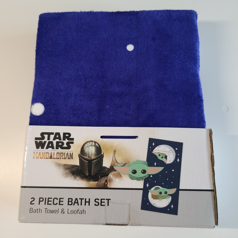 *** FREE *** w/ any purchase: STAR WARS The Mandalorian Grogu Towel NEW